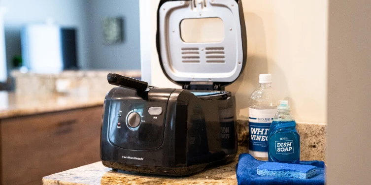 Deep fryer on kitchen counter